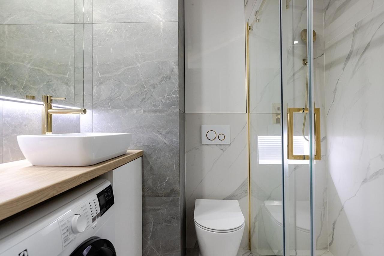 Apartment Wola, Wi-Fi, Smart Lock, Air Condition วอร์ซอ ภายนอก รูปภาพ