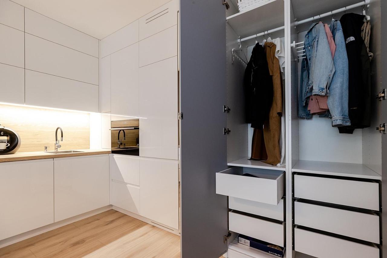 Apartment Wola, Wi-Fi, Smart Lock, Air Condition วอร์ซอ ภายนอก รูปภาพ